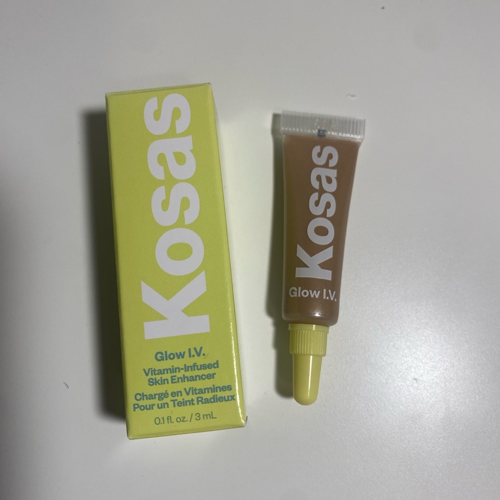 Kosas Glow IV Vitamin-Infused Skin Enhancer in Sheer Medium Golden 3 mL